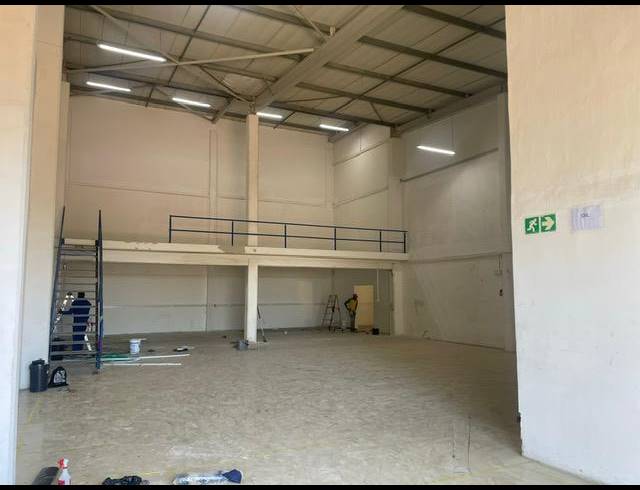 457M² WAREHOUSE TO LET IN GLEN ANIL